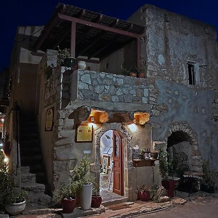 Porfyrousa Traditional Hotel Milopotamos  Exteriör bild