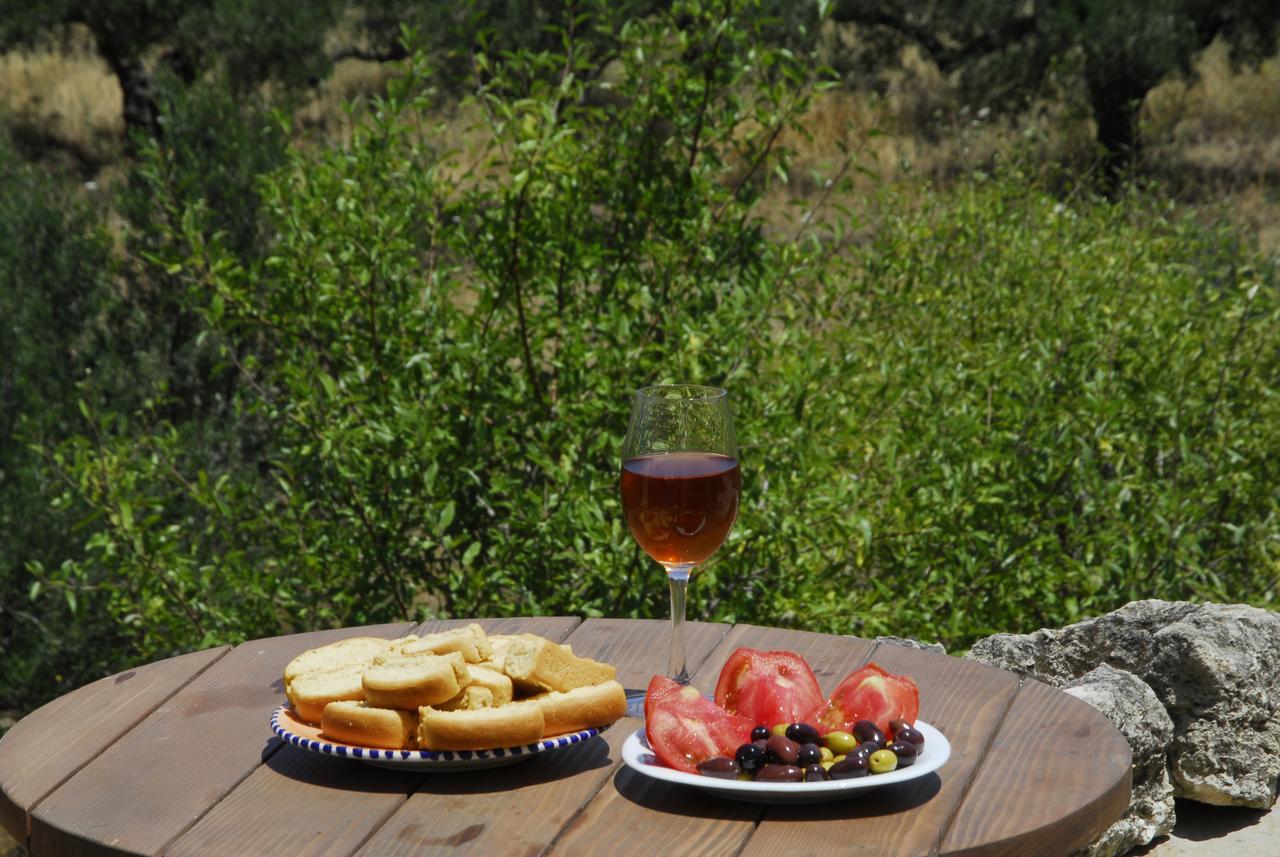 Porfyrousa Traditional Hotel Milopotamos  Exteriör bild